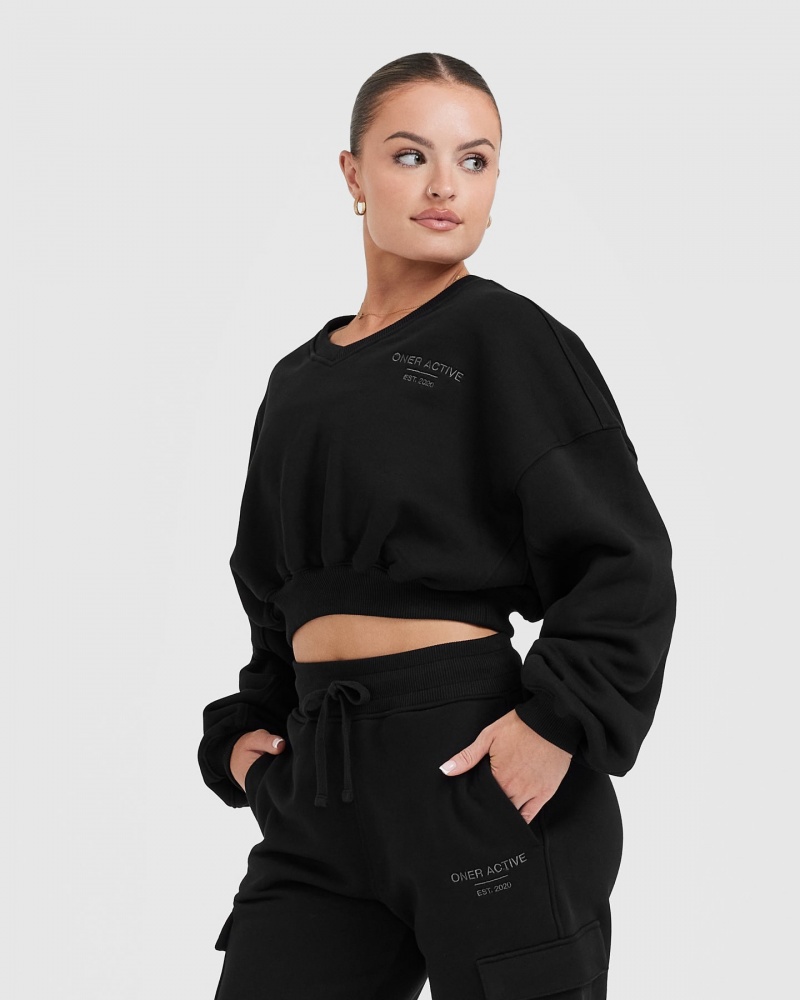 Black Oner Active All Day Est 2020 Crop V-Neck Sweatshirts | 13709GZNF