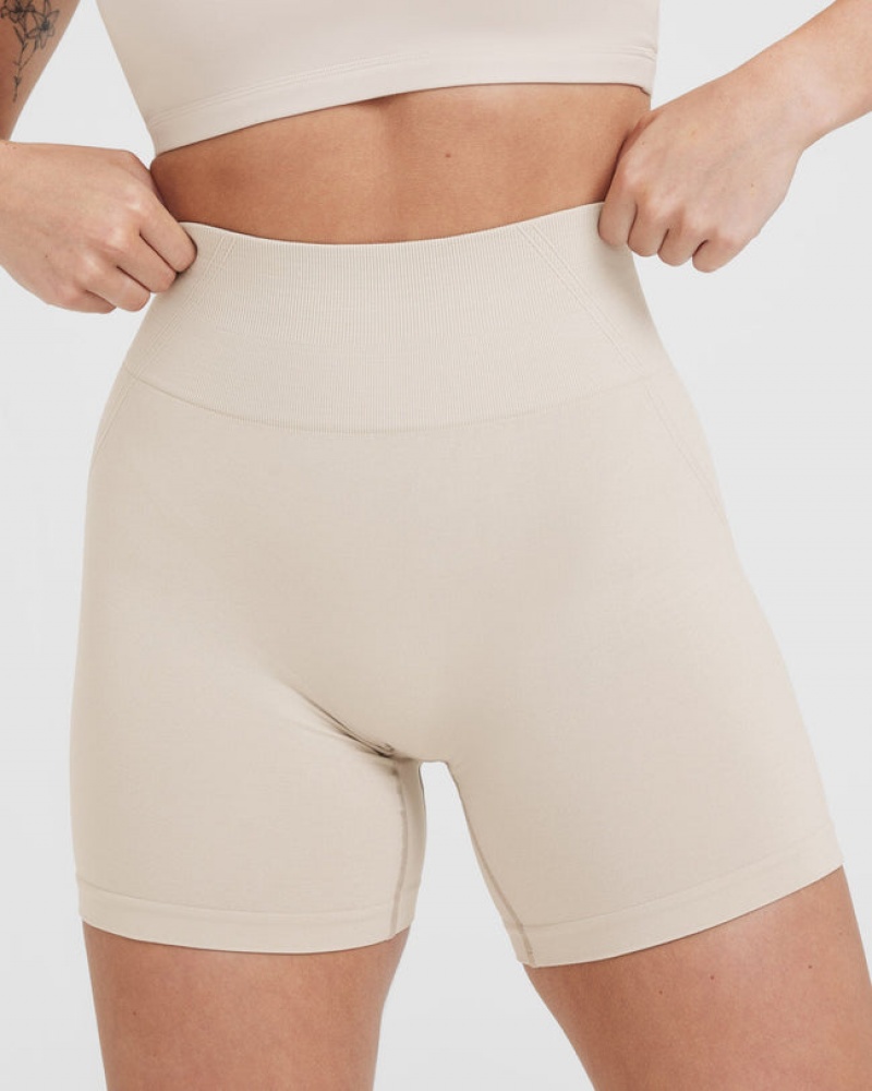 Brown Oner Active Effortless Seamless Shorts | 17802VFKG