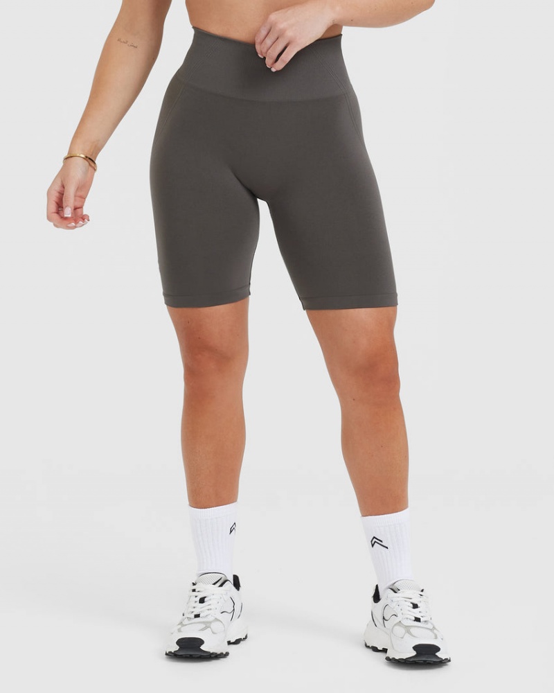 Deep Grey / Brown Oner Active Effortless Seamless Cycling Shorts | 53642HWOB