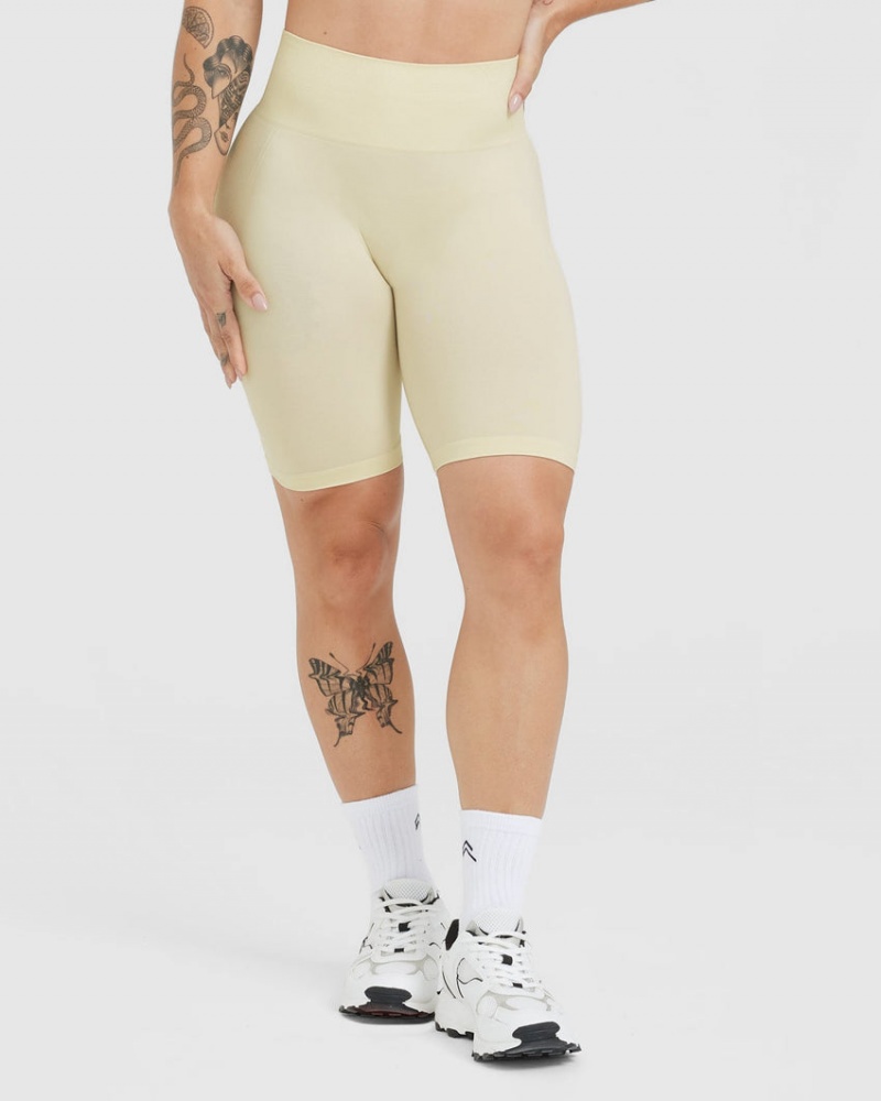 Light Yellow Oner Active Effortless Seamless Cycling Shorts | 76308ZWOB